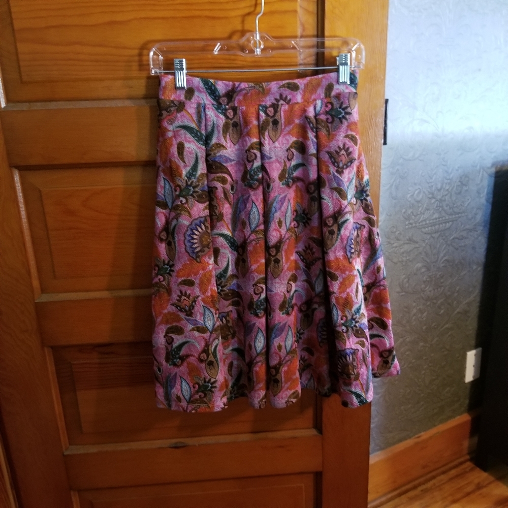 LuLaRoe Madison.  Pink floral/knee-length skirt. S